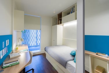 Bronze En Suite at Spring Mews, Tinworth Street, Vauxhall, London, SE115EL - Image 1